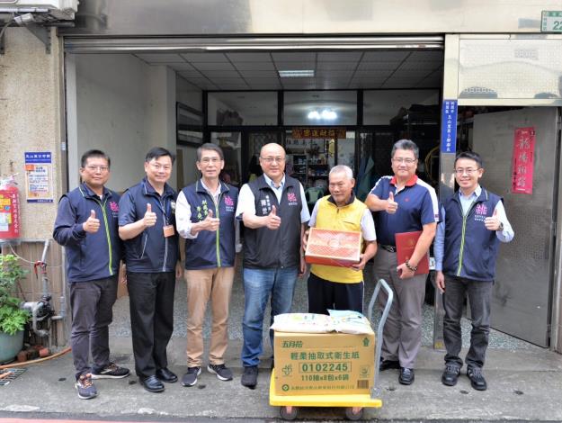 愛心爆棚！善心企業慷慨捐物資 桃市資收個體戶暖心過端午1